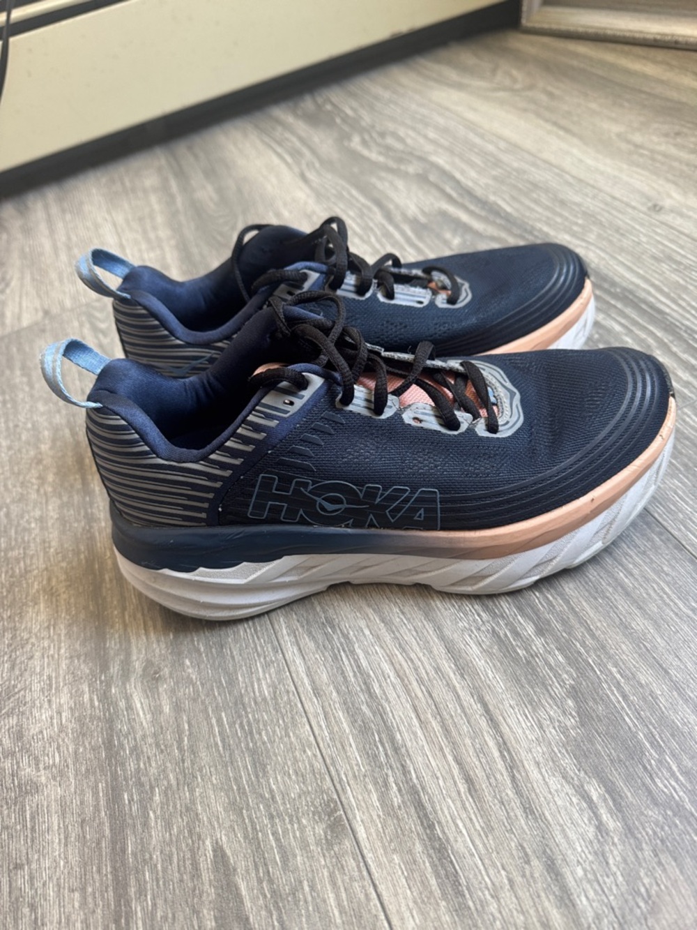 Hoka Bondi 6 blue with Rose Gold Accent Women's Running Shoes